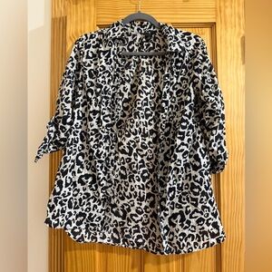 Divided by H&M black and white cheetah print blouse. Size 2.